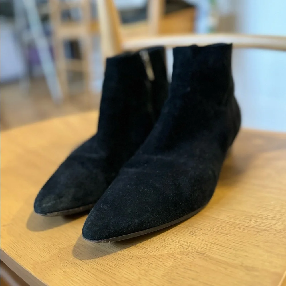 Aquatalia women size